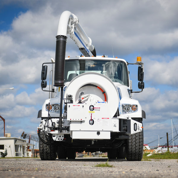 Vac-Con Dual Engine Combo Truck Front