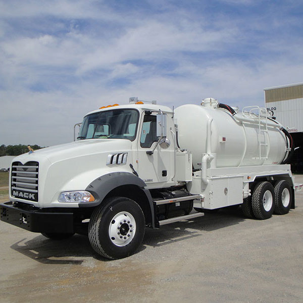 Keith Huber Dominator Vacuum Truck