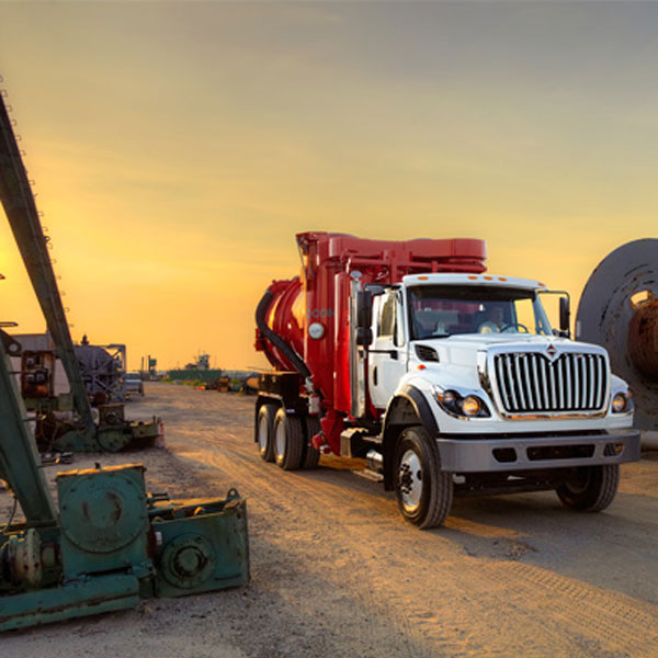 Front View of Vac-Con VecLoader XL Vacuum Truck